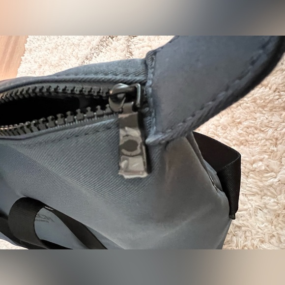 COACH- Fragrance Tote Bag / Weekender Duffel Travel Sports NWT - Picture 12 of 13